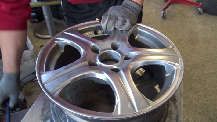 Paint remover for rims